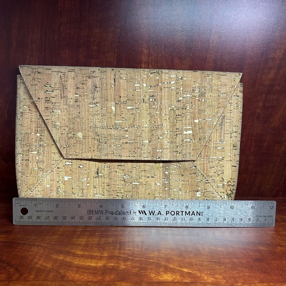 J. Crew Cork Textured Clutch.    Excellent Condition - Picture 3 of 7